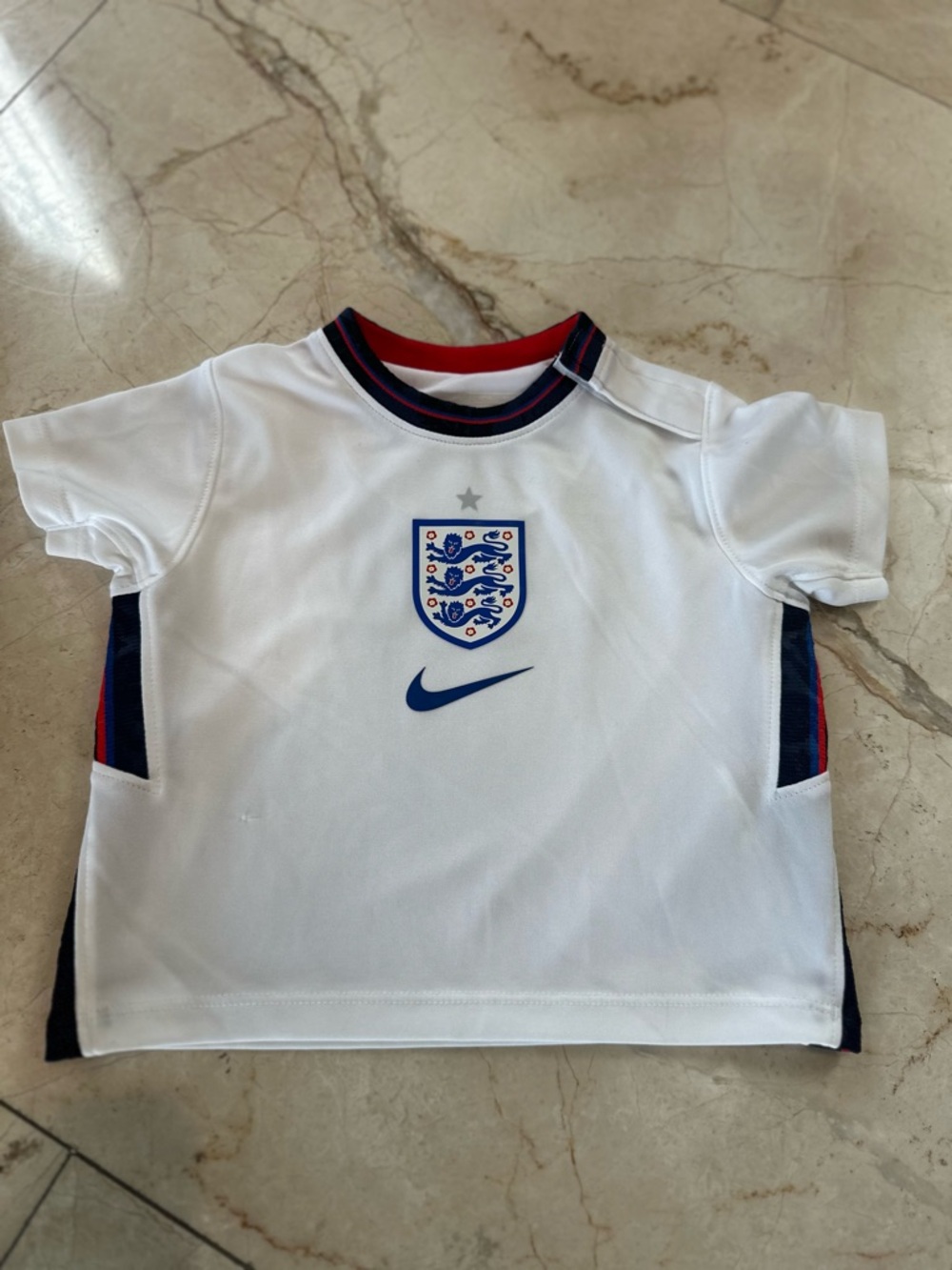 Nike England Jersey Baby Size 3-6 Months Soccer Jersey Football Shirt